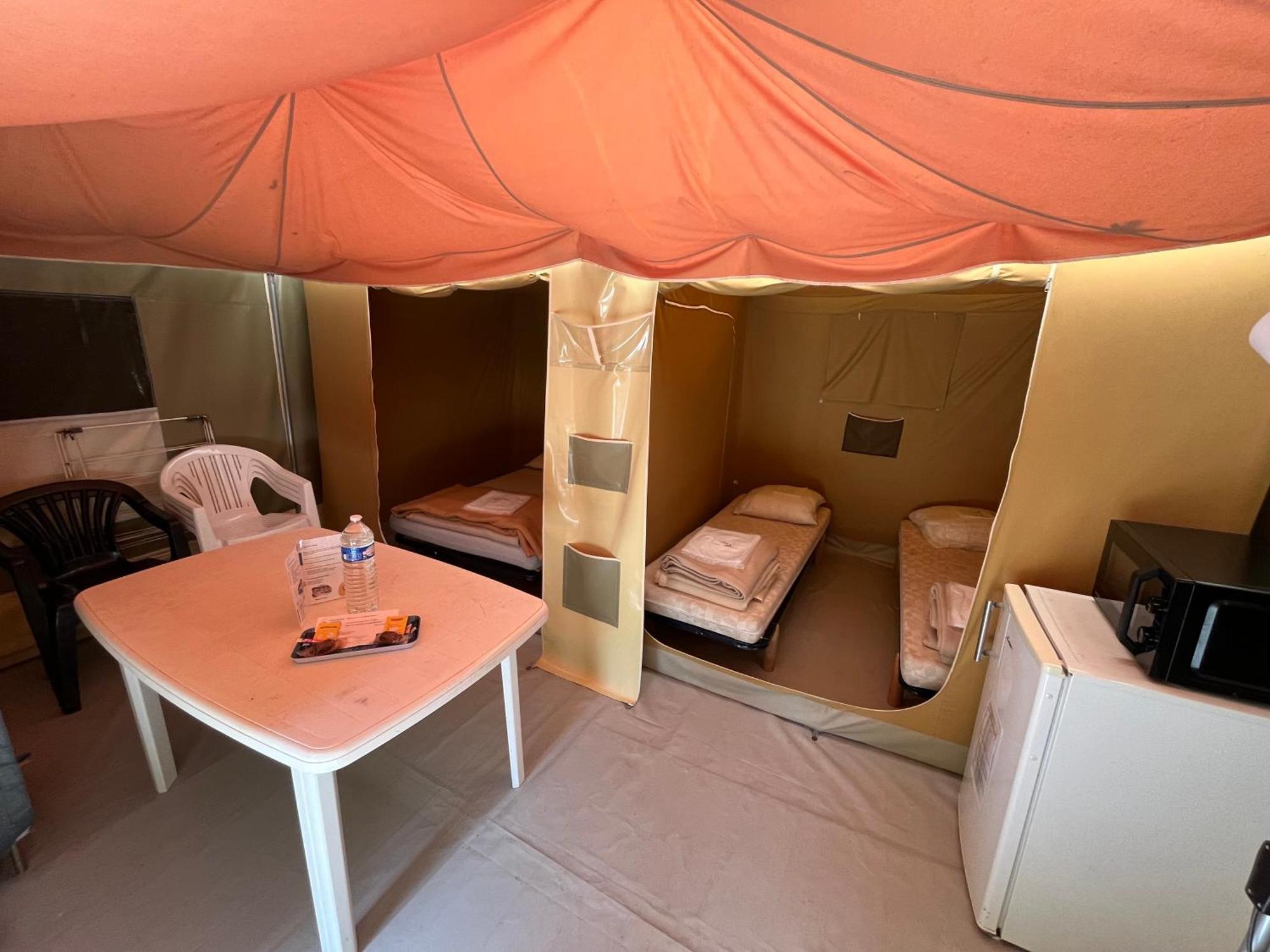 Camping De Montlouis-Sur-Loire Exterior foto